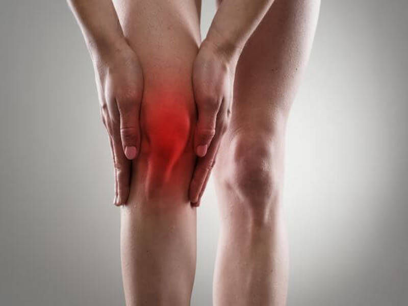 Почему болит колено?